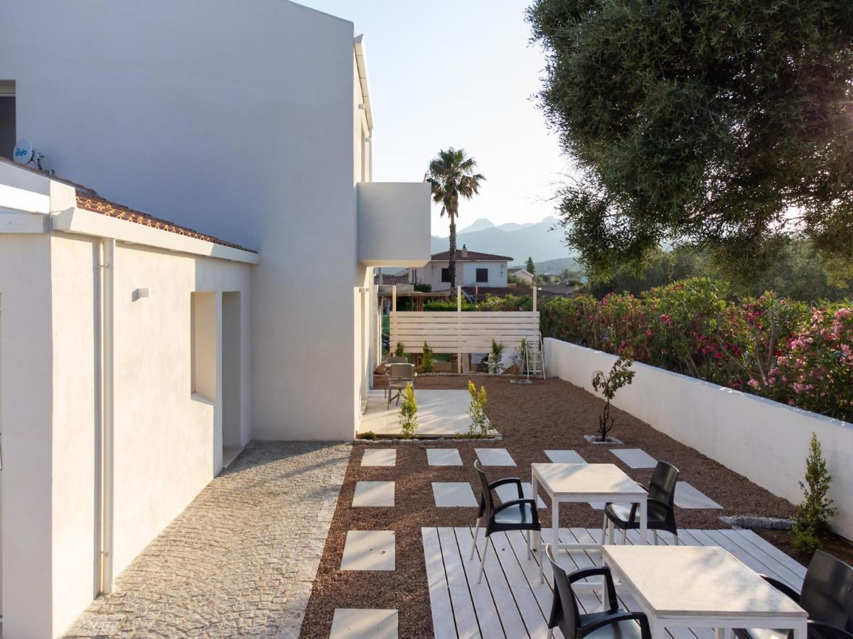 Villa Est San Teodoro  Exterior photo