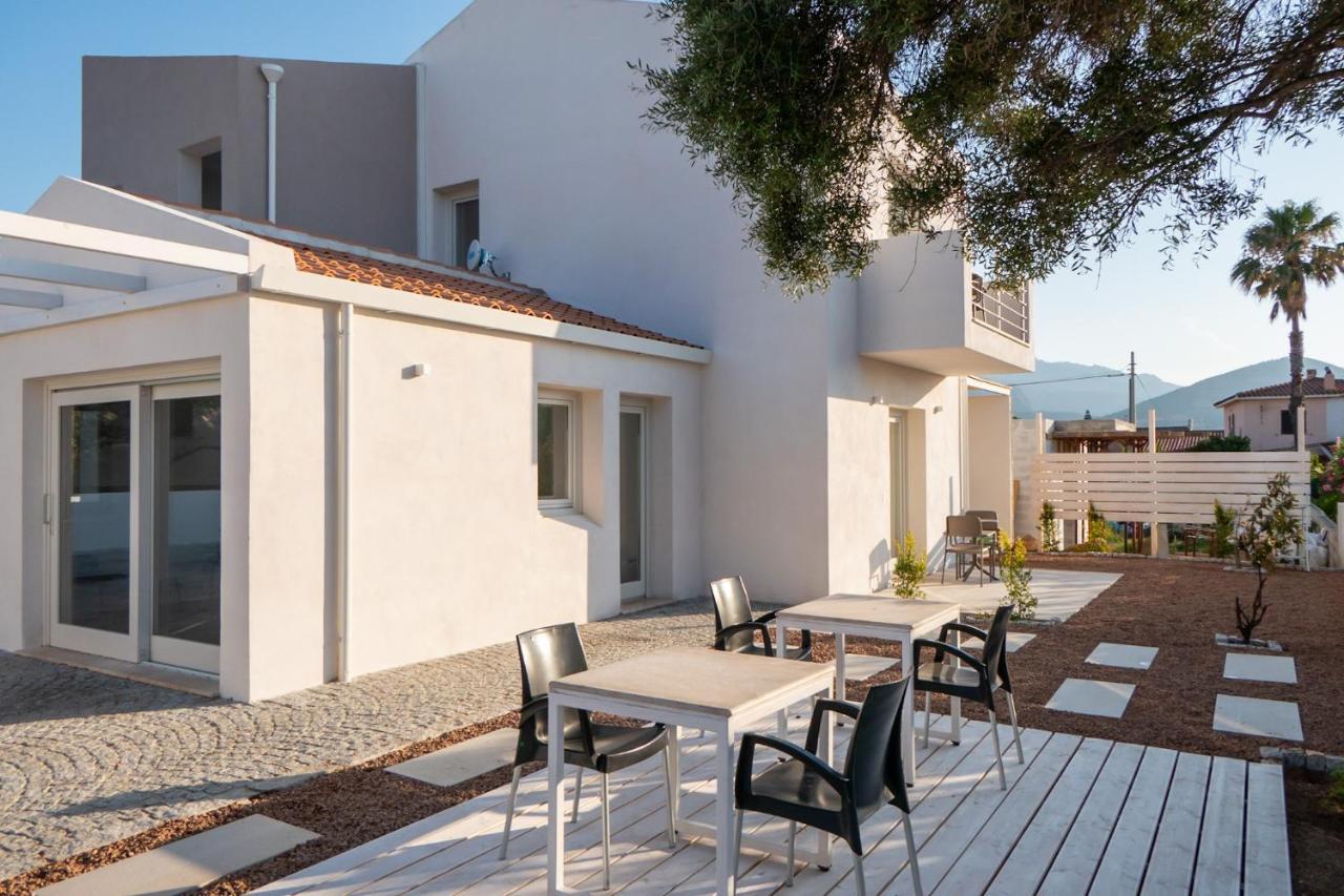 Villa Est San Teodoro  Exterior photo