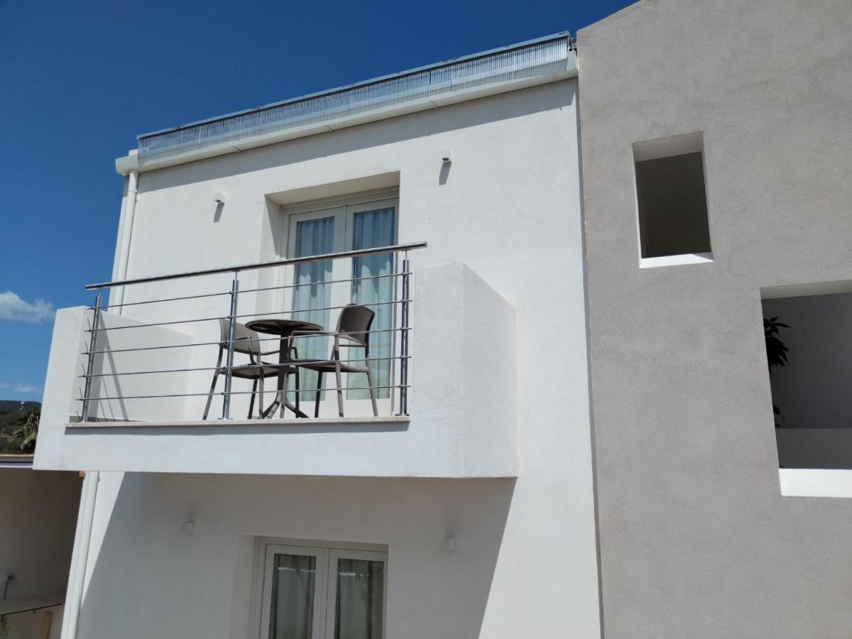 Villa Est San Teodoro  Exterior photo